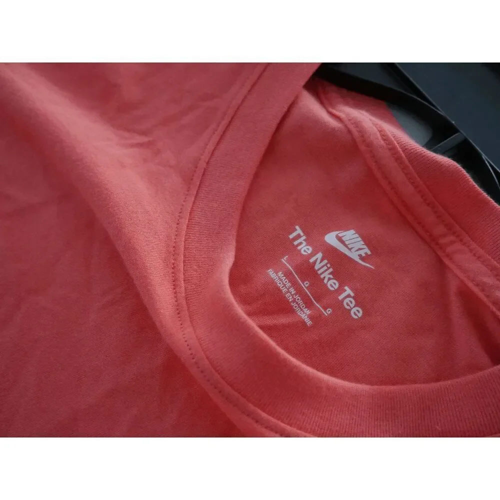 Nike Men's The Nike Tee Sportswear Club Graphic T-shirt L